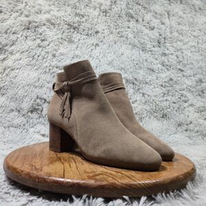 Violet & Red Jenna Womens Size 9M Brown Suede Luxury Tasseled Chelsea Boots